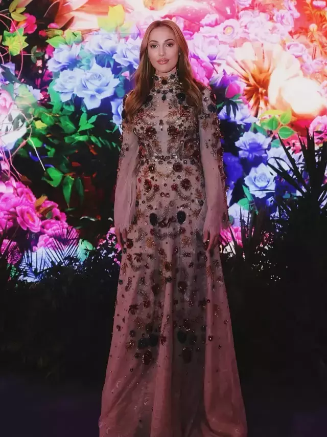 Hazal Kaya Meryem Uzerli Yi Gorunce Kendini 19475316 3446 M