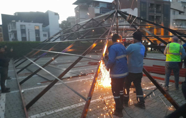 Iki Belediye Ekipleri Arasinda Tansiyon Yukseldi 19437063 535 M