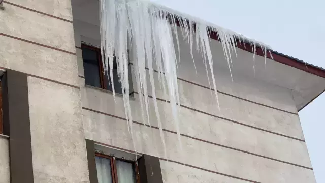 Ilce Adeta Buzul Cagini Yasiyor Iste Turkiye Nin 19491233 3355 M