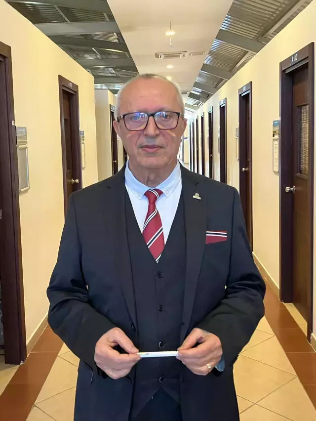 Internette Arama Yaparken Siberkondri Ye 19436648 9657 M