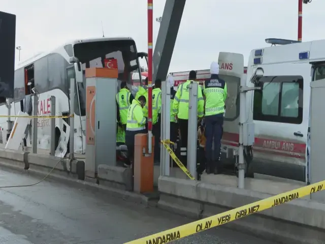 Istanbul Da Korkunc Kaza Giseye Girmek Isteyen 19496756 6406 M