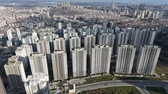 Istanbul Un Gokdelen Mezarliklari Esenyurt Ta 19433270 7330 M