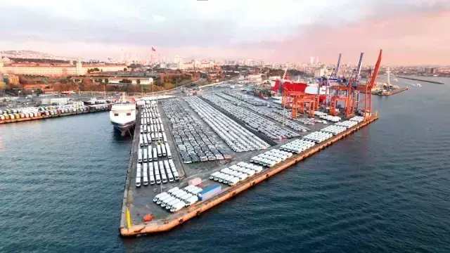Ithal Otomobiller Haydarpasa Limani Ni Doldur 4 19434546 O