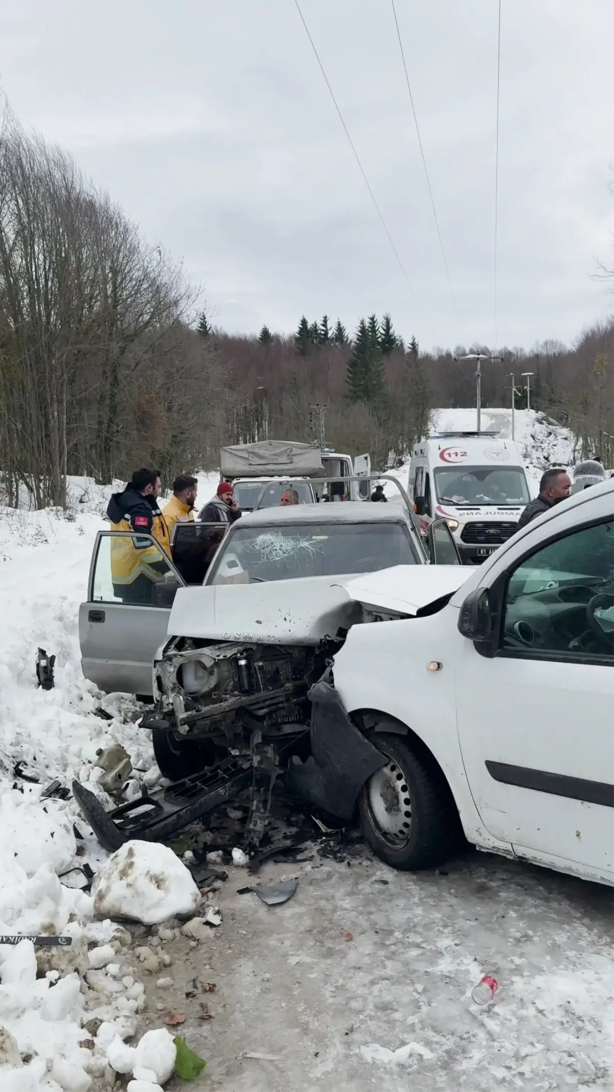 Kamyonet Ile Hafif Ticari Arac Carpisti 3 U C 19422724 Amp