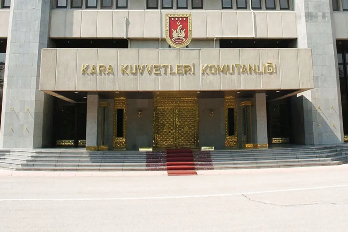 Kara Kuvvetleri Komutanligi Na Ait Askeri Yuk Ve 19463563 5600 Amp