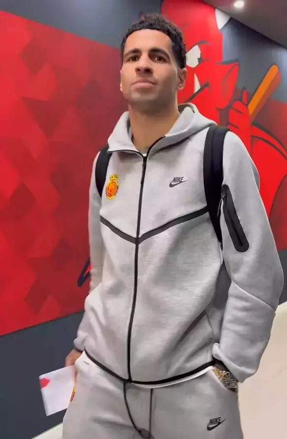 Maduro Nun Satis Rekoru Kiran Esofmanini Dunyaca 19432547 7998 M