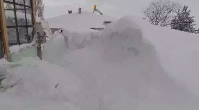 Ne Kamcatka Ne Alaska Bina Boyu Kar Yagdi 19490637 9087 M