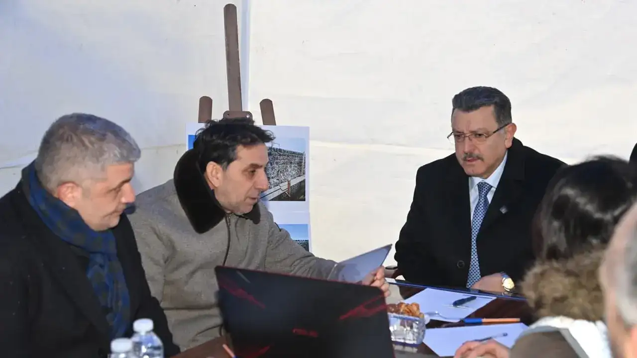 Pazarkapida Tarihi Surlar Acik Hava Muzesine Donusuyor 002