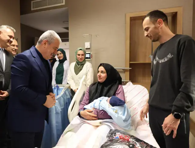 Poyraz Alparslan Ipek Iste 2026 Nin Ilk 19413954 880 M