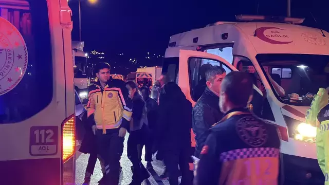 Sakarya Tem Otoyolu Nda Feci Kaza 1 Olu 19 19489100 3348 M