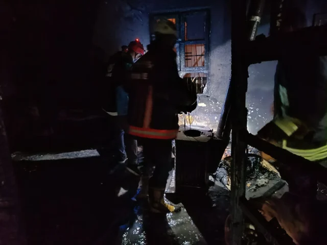 Sanliurfa Daki Bir Evde Gaz Sikismasi Sonucu 19448450 7131 M