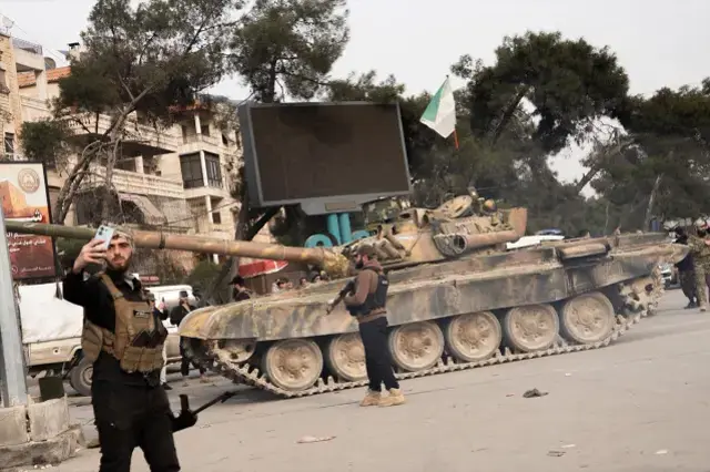 Suriye Ordusu Halep Te Pkk Ypg Isgalindeki 19441210 2391 M