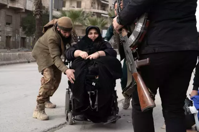 Suriye Ordusu Halep Te Pkk Ypg Isgalindeki 19441210 3737 M