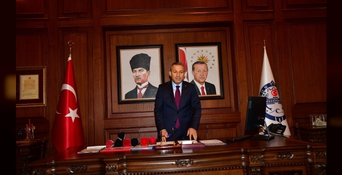 Trabzon Valisi Tahir Sahin Goreve Basladi 1768570543