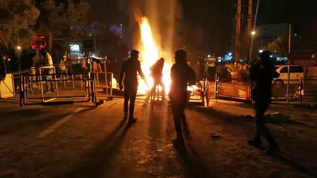 Tum Dunya Onu Konusuyordu Erfan Soltani Nin 19464876 513 M