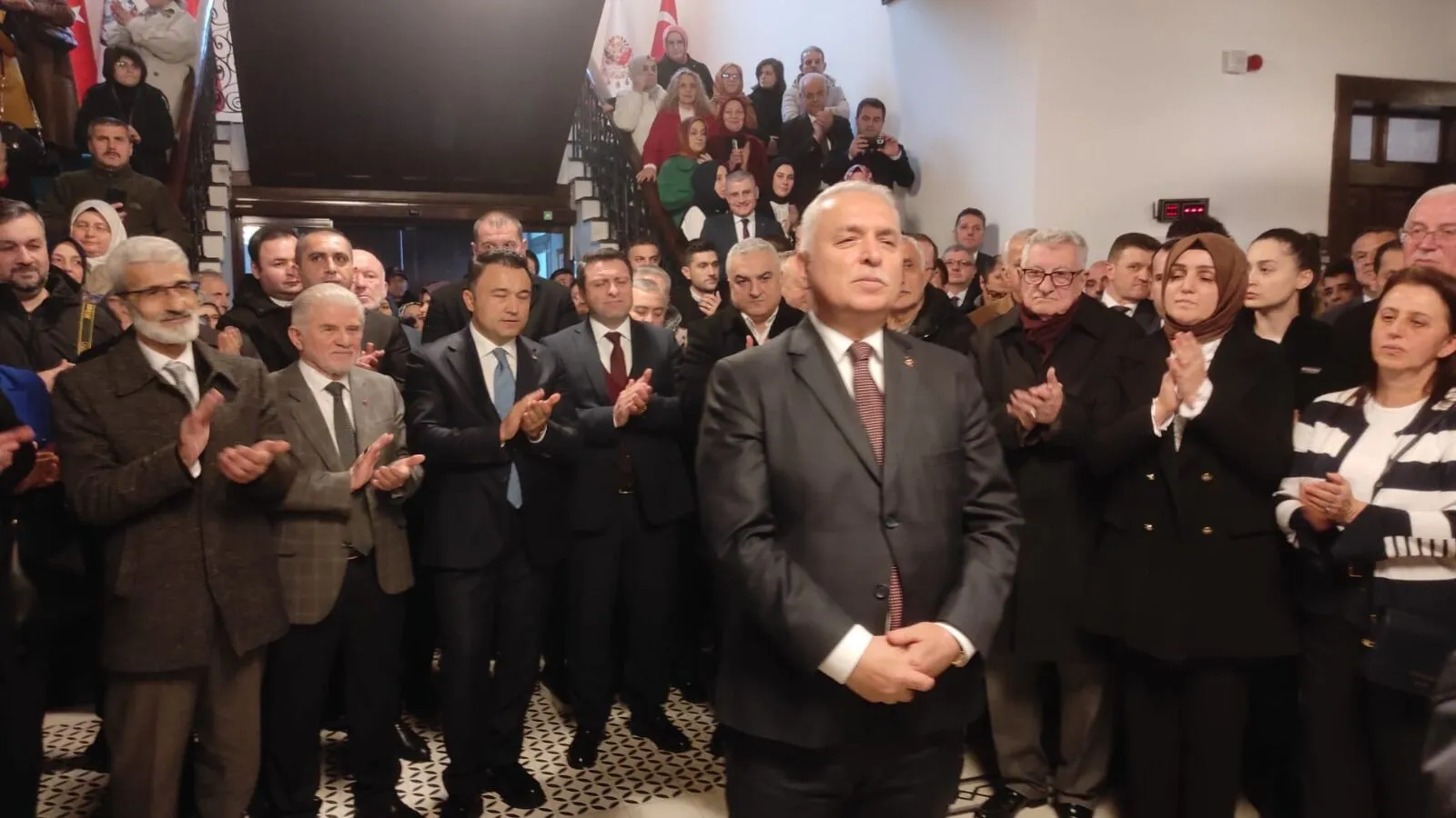 Vali Aziz Yildirim 1 1