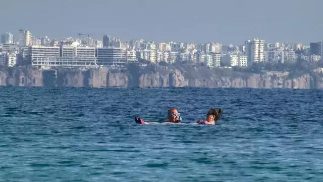 Yilin Ilk Hafta Sonunda Guneslenip Denize Gir 3 19422259 O