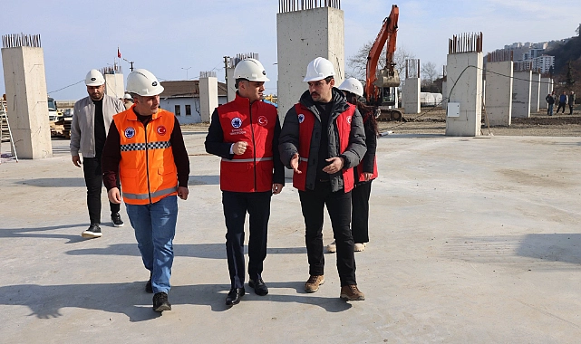 Yomra Ya Modern Kent Meydani Geliyor 7056-1