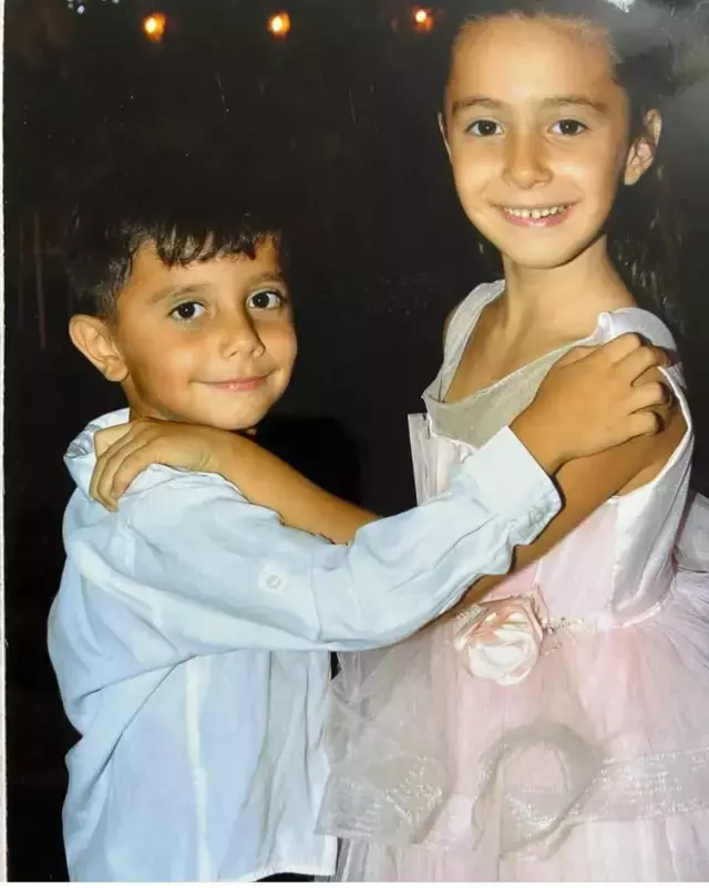 Youtuber Babalarinin Oldurdugu Kardesler Yan Yana 19473314 7777 M