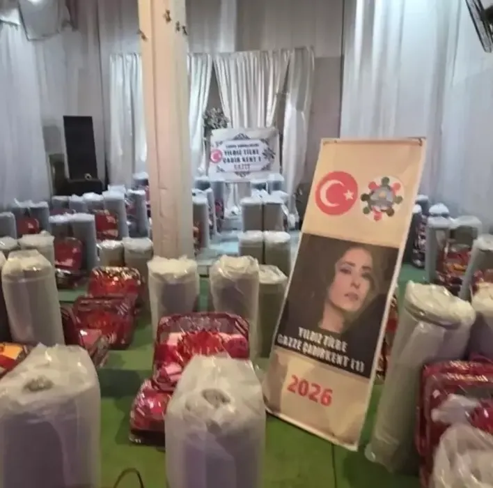 0X0 Yildiz Tilbe Gazzedeki 12 Bin Kisilik Ramazan Iftar Sofrasi Hazirligini Tamamladi 1771489055869