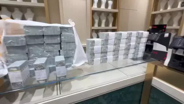 30 Milyon Dolarlik Soygunda Paralari Calinan Isim 19566276 6716 M