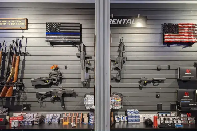 71 Yillik Seruven Sona Erdi Silah Ve Outdoor 19556172 3982 M