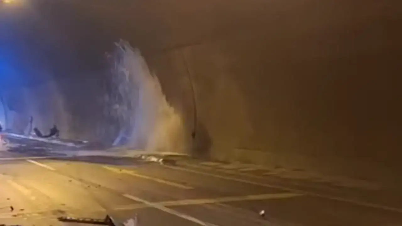 Arakli Tunelinde 3 Arac Birbirine Girdi Yaralilar Var