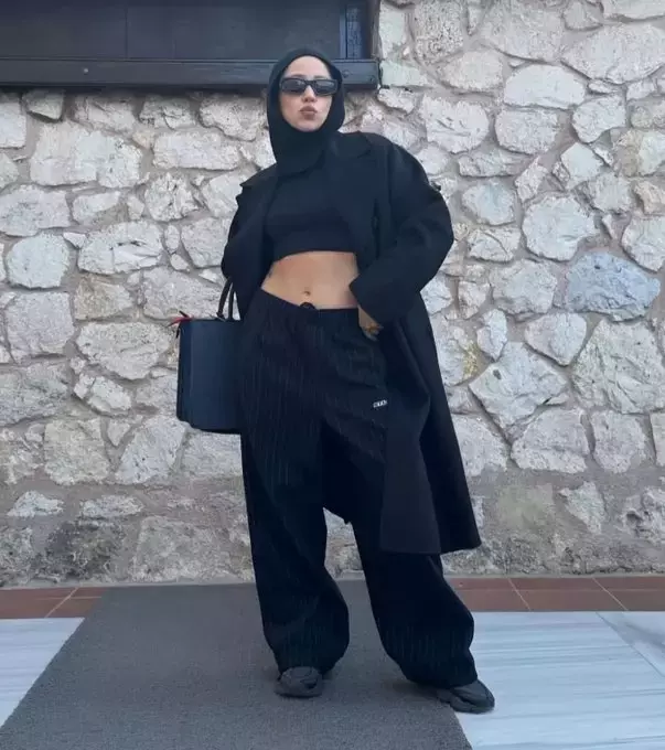 Basi Kapali Gobegi Acik Fotograf Paylasan Zeynep 19593181 8623 M