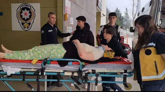 Bosanma Asamasindaki Esinden Kacmak Icin 19598251 9950 M