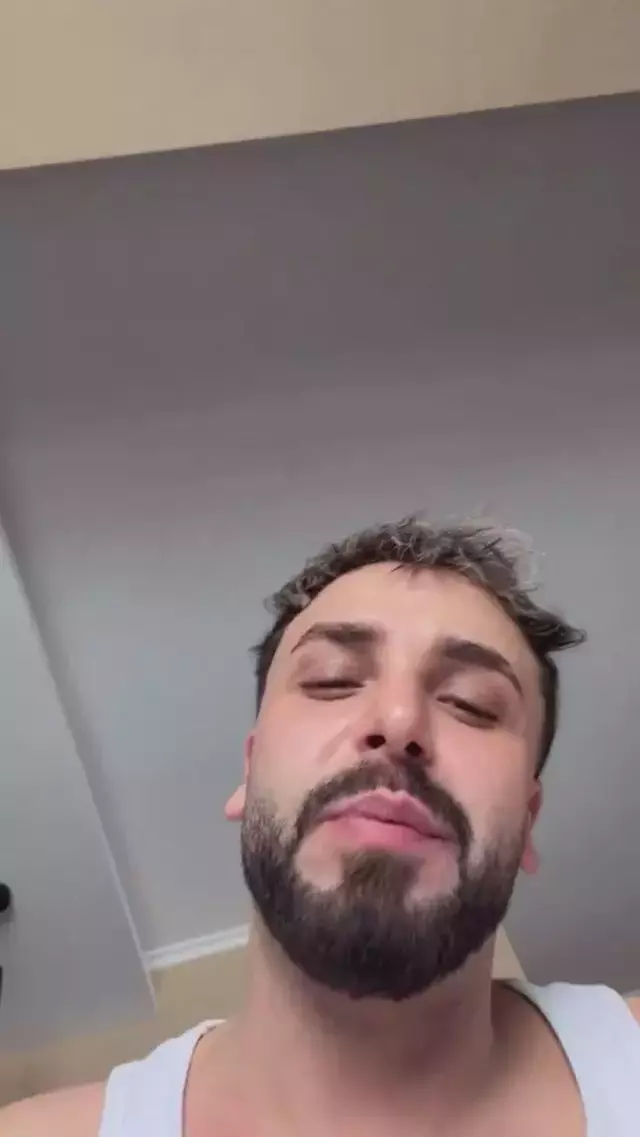 Demet Akalin Cimri Dedi Sefo Dan Yanit 19550249 4965 M