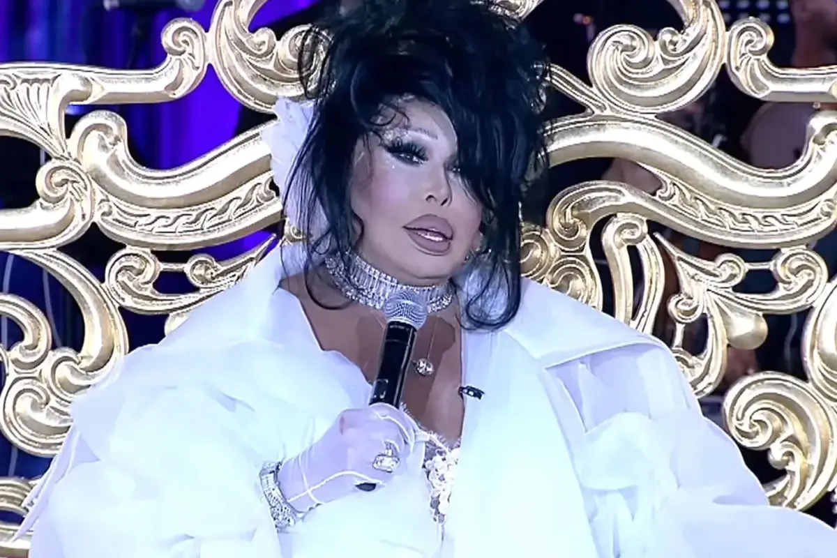 Diva Bulent Ersoy Iftar Davetine Katildigi 19593002 8635 Amp