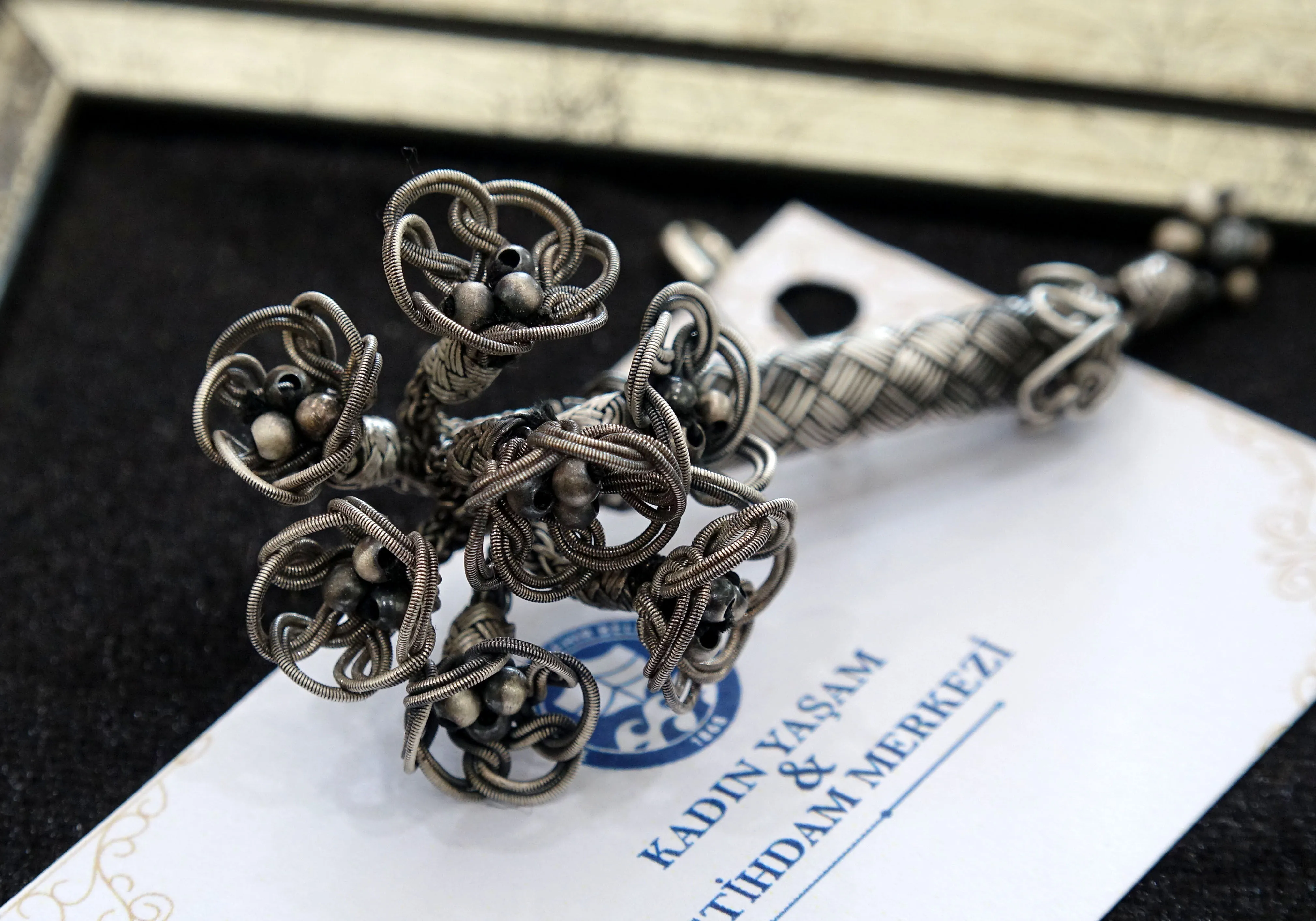 E N D E M I K B I T K I L E R T A K I V E K U M A S A D U Y G U L A 1181836 350820