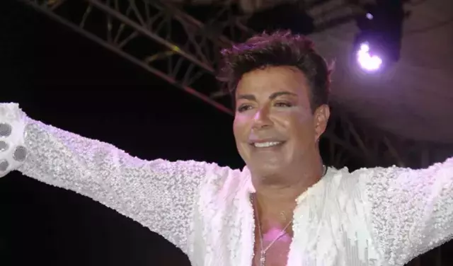 Fatih Urek E Son Veda Kardesi Tabutuna Yaslanip 19525386 4711 M