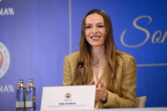 Fenerbahce De Eda Erdem Ile Tarihi Imza Atildi 19564180 6108 M