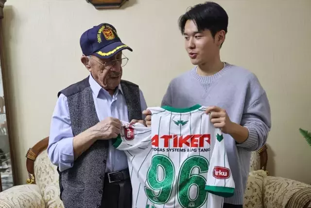 Konyaspor Un Guney Koreli Oyuncusu Jinho Jo 9 5 19563077 O
