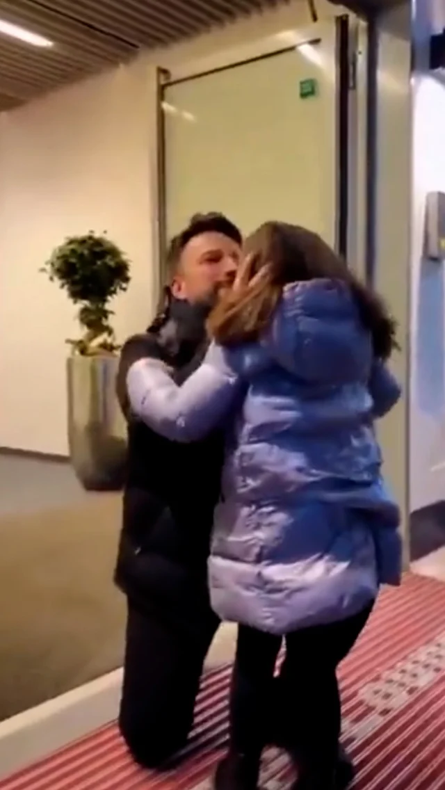 Megastar Tarkan Konserleri Bitirdi Kizina Kostu 19548165 381 M