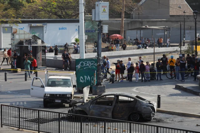 Meksika Yi Atese Veren Kartelden Halka Tehdit 19592736 82 M