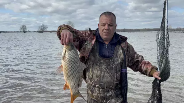 Meric In Tasmasi Sonrasi Tarlada Sazan Yakaladilar 19608007 4522 M