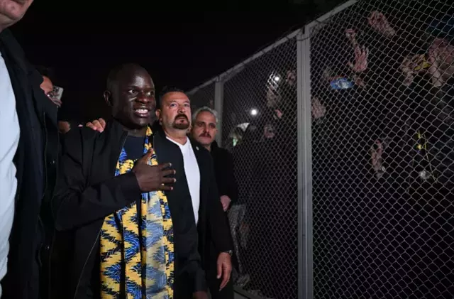 N Golo Kante Istanbul A Geldi Fenerbahce 19538481 1114 M