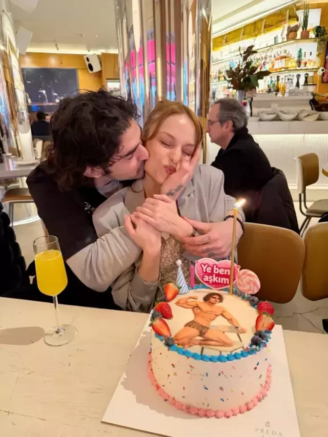 Nilperi Sahinkaya Sevgilisinden Ne Istedigini 19592234 4641 M