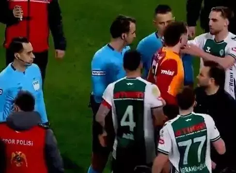 Okan Buruk Tan Atilla Karaoglan A Tepki 19590357 9944 M