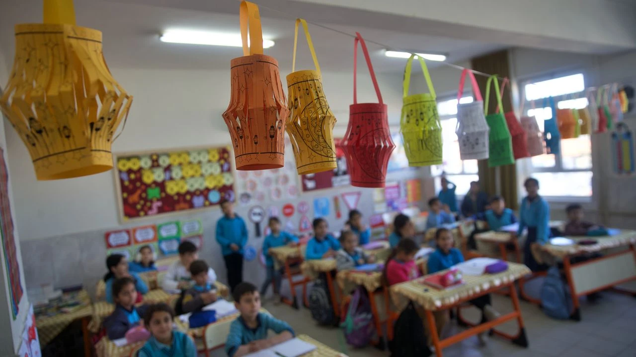 Osmaniyede Okullar Ramazan Icin Suslendi