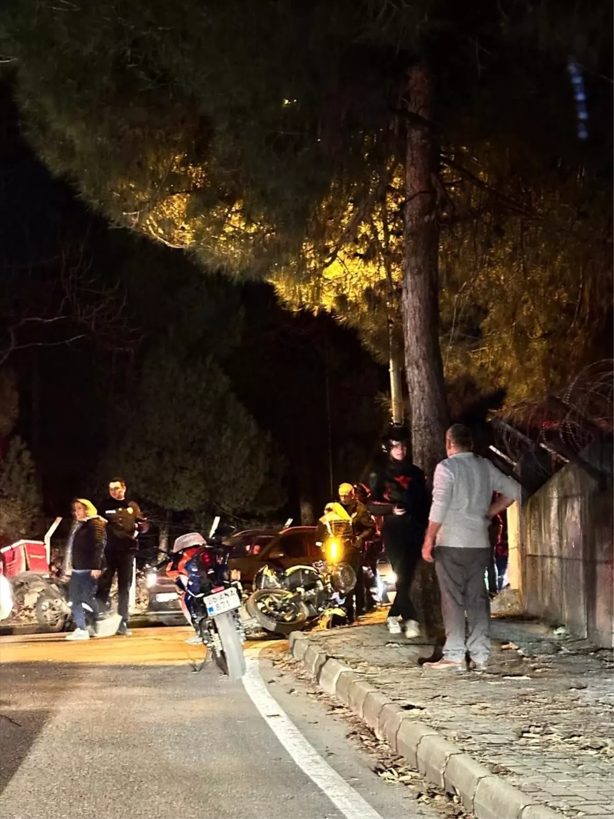 Samsun Da Otomobille Carpisan Motosikletteki 19546444 Amp