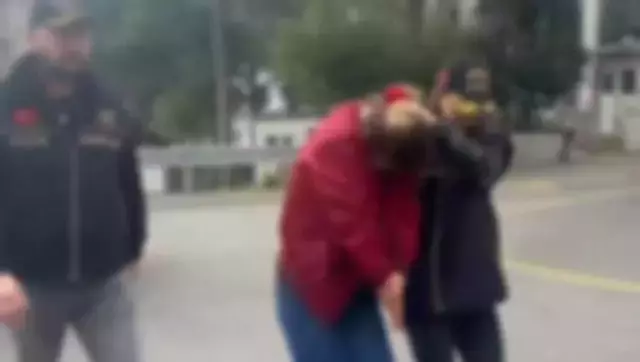 Savciyim Deyip Tehditler Yagdiran Kadinin 19591525 9156 M