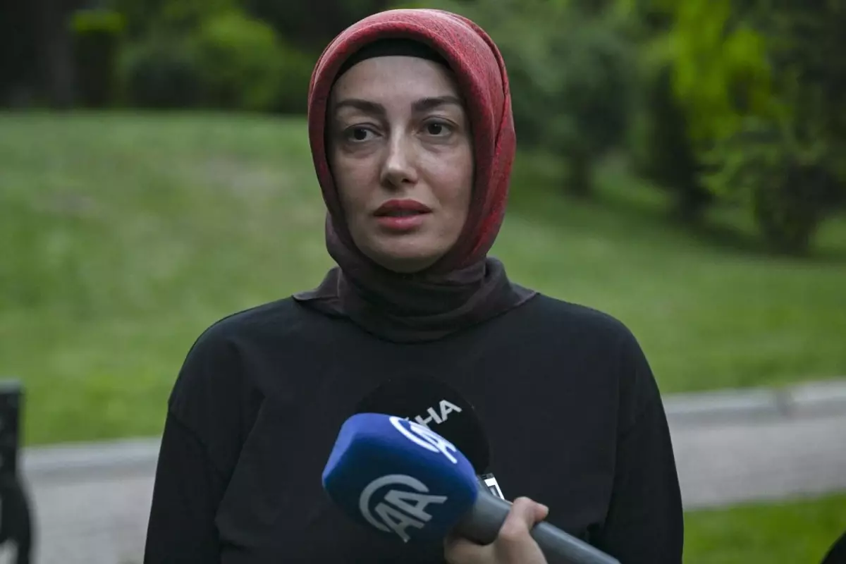 Sinan Ates In Esi Ayse Ates Siyasete Atiliyor 19586795 8817 Amp