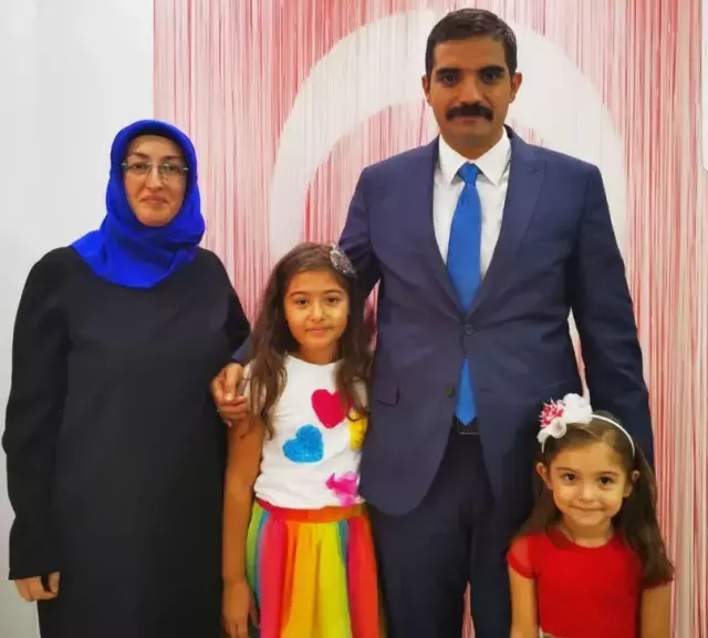 Sinan Ates In Esi Ayse Ates Siyasete Atiliyor 19586795 9986 M