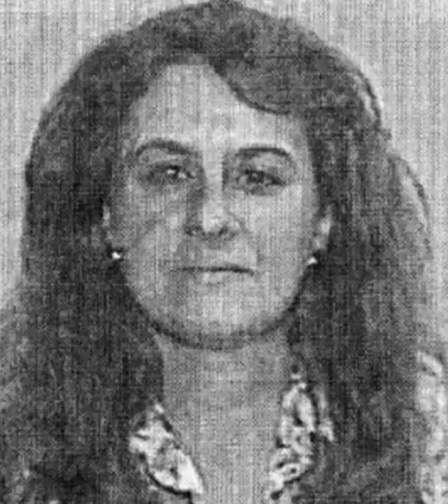 Sirra Kadem Basan 3 Cocuk Annesi Kadin 24 Yil 19594949 9960 M