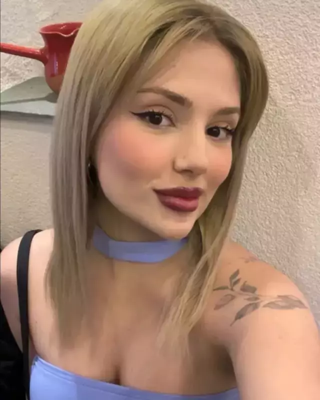 Sosyal Medya Fenomeni Aybuke Cangal In Degisimi 19538517 4168 M