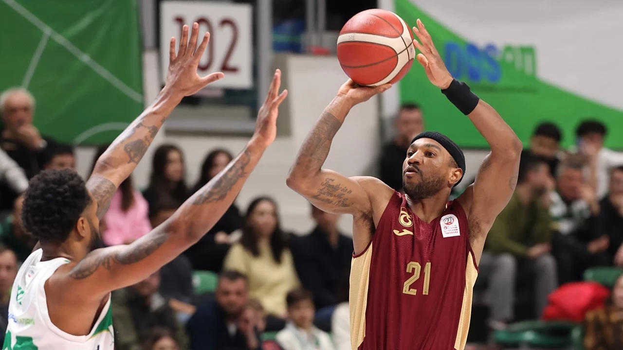 Trabzonspor Bursada Galibiyet Serisini 9 Maca Cikardi Reed Yine Buyuledi Rpjj