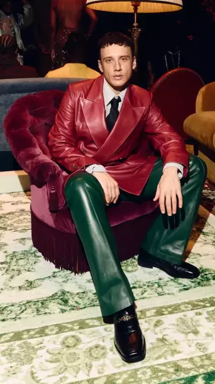 Unlu Sarkici Edis Serbest Birakildi 19608451 2187 M